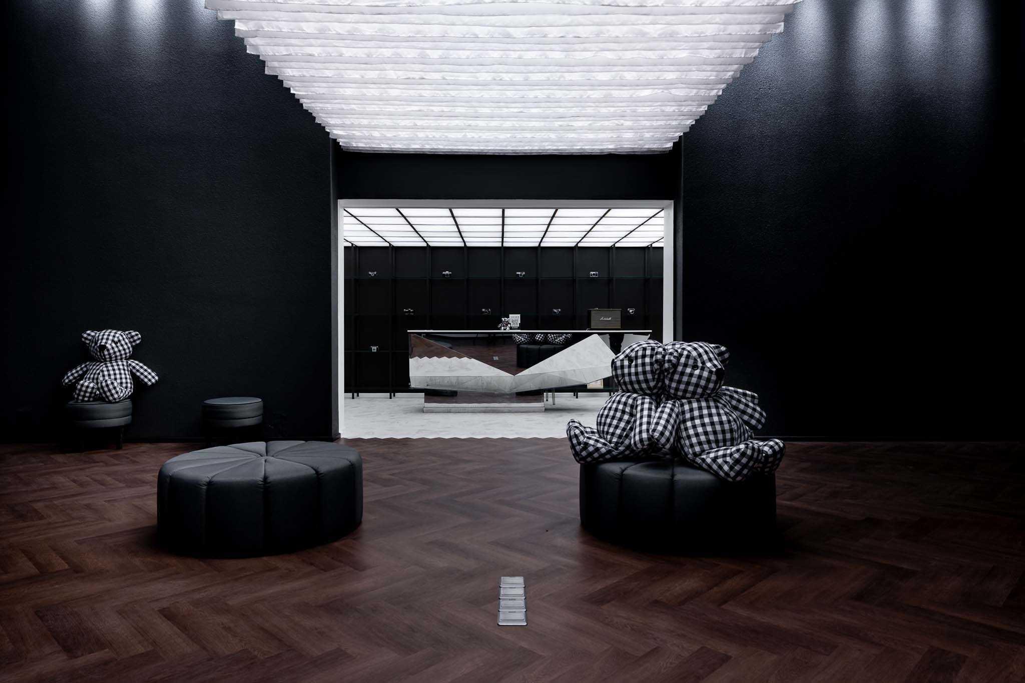 포토 호텔 푸켓  푸껫 외부 사진 The interior of the gallery