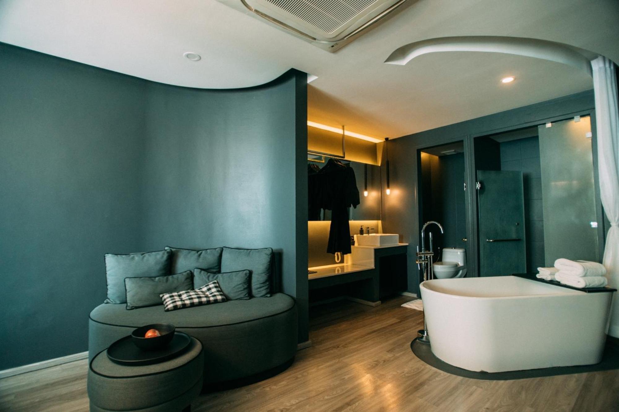 포토 호텔 푸켓  푸껫 외부 사진 A bathroom at the hotel